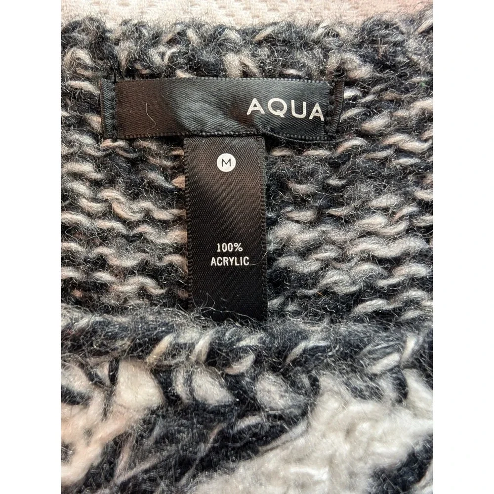 Aqua M Chunky Black And White Fuzzy Pullover Sweater